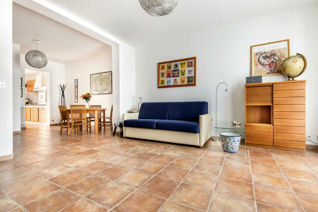 Area 52 Storia Ed Eleganza Vicino Ai Teatri Apartment Palermo Exterior photo